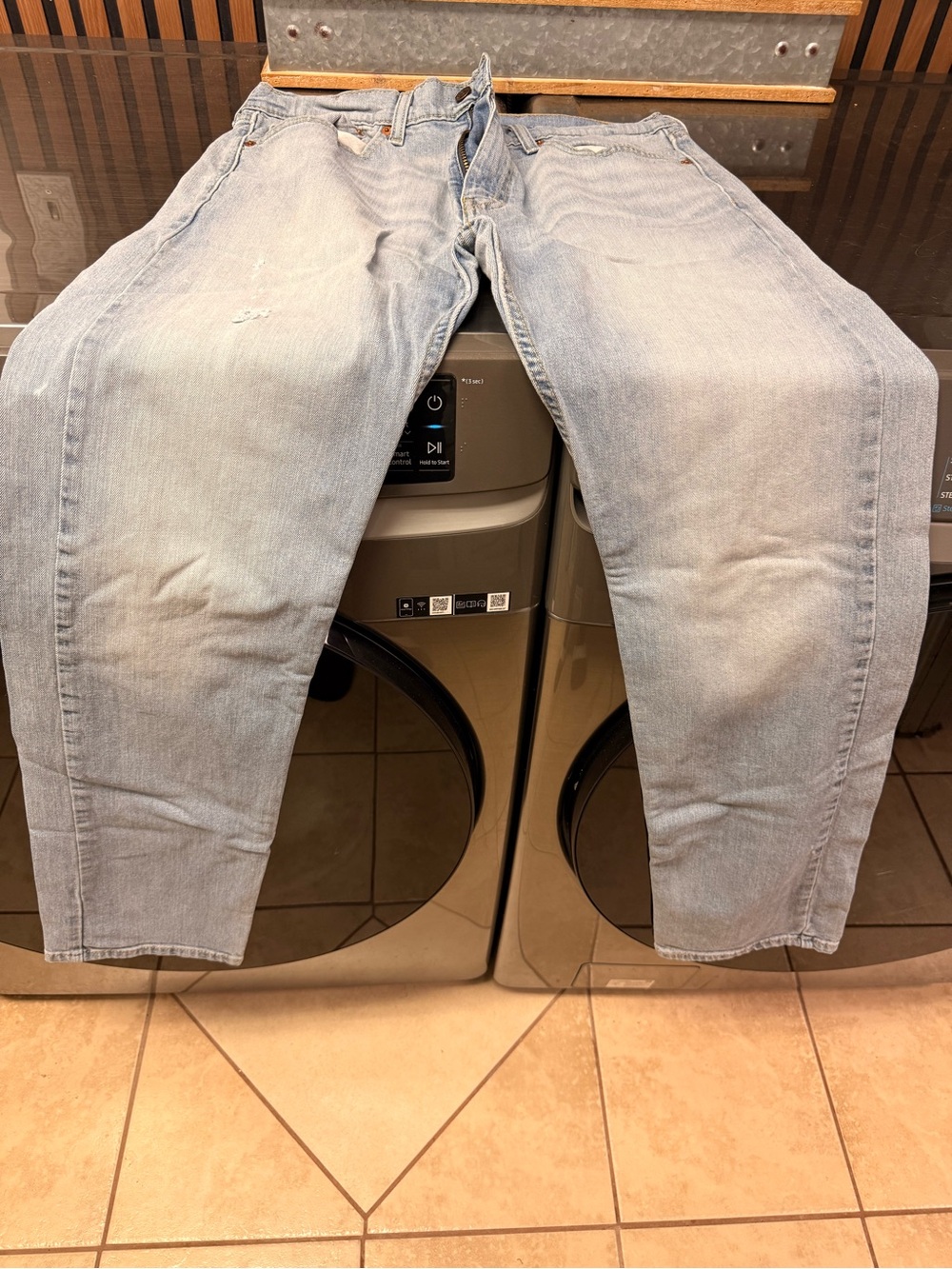 Levi 505  Light Wash Straight Leg Jeans